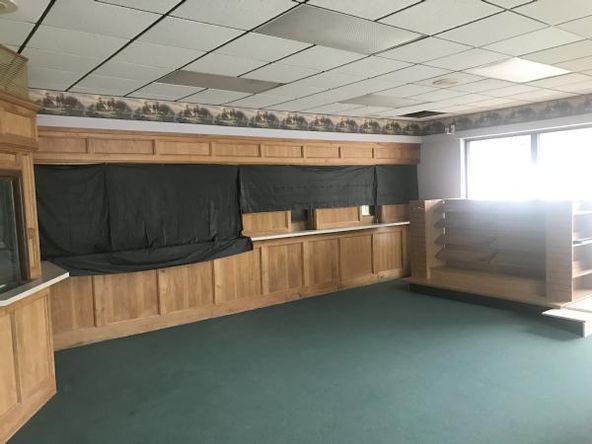 GREAT BANK / RETAIL CORNER: 3809 U.S. 11, Riceville, TN 37370